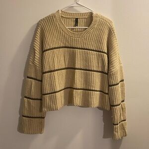Moon & Madison crop sweater sz. Sm.